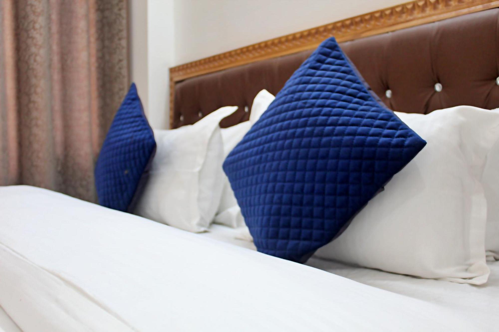 The Richie Royal Inn Manāli Zewnętrze zdjęcie
